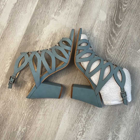 NIB Vince Camuto Norla Sage Nubuck Blue Suede Leather Heel Sandals 6.5 - Picture 6 of 7